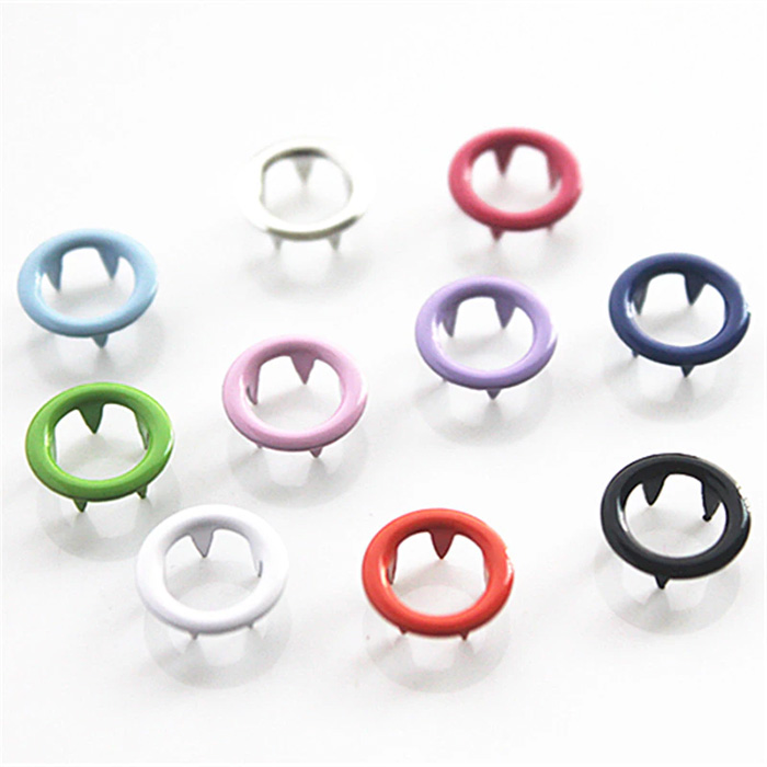 Knoflíky, 100 dalších zatláčecích knoflíků pro ButtonPliers