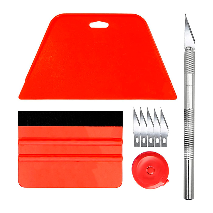Set, kompletní s příslušenstvím pro instalaci nástěnných samolepek