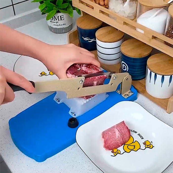 Přesně nakrájejte kousky masa, salámu, ovoce, zeleniny, těsta nebo chleba!